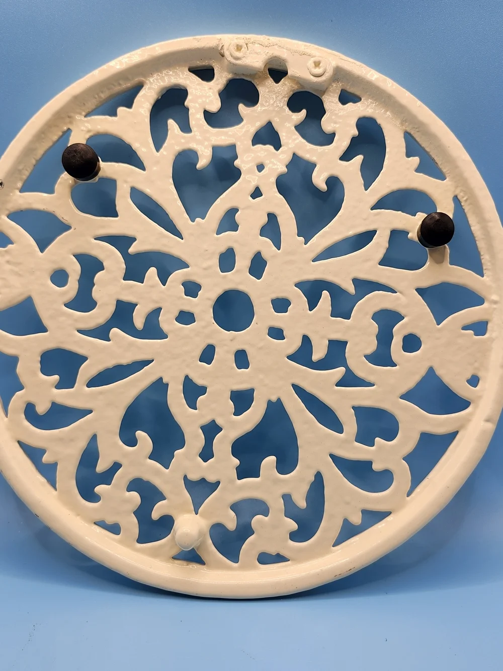 Round Cream Cast Iron Floral Scrollwork Trivet w/ Non-Slip Feet, 8 in Glossy